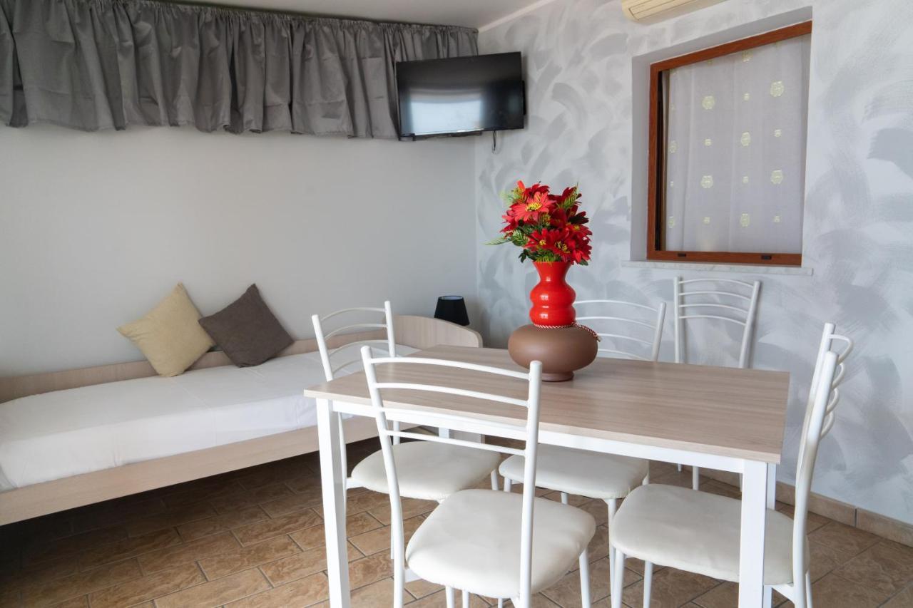 Nick & Santo'S Holiday Homes R Giardini Naxos Exterior photo